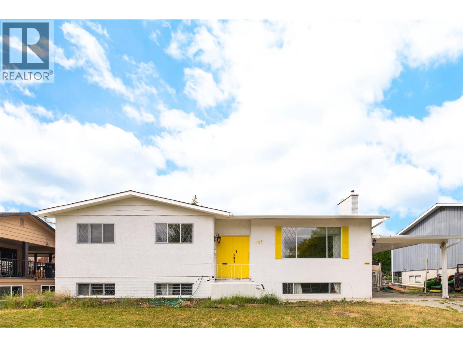  1738 Smithson Drive, Kelowna