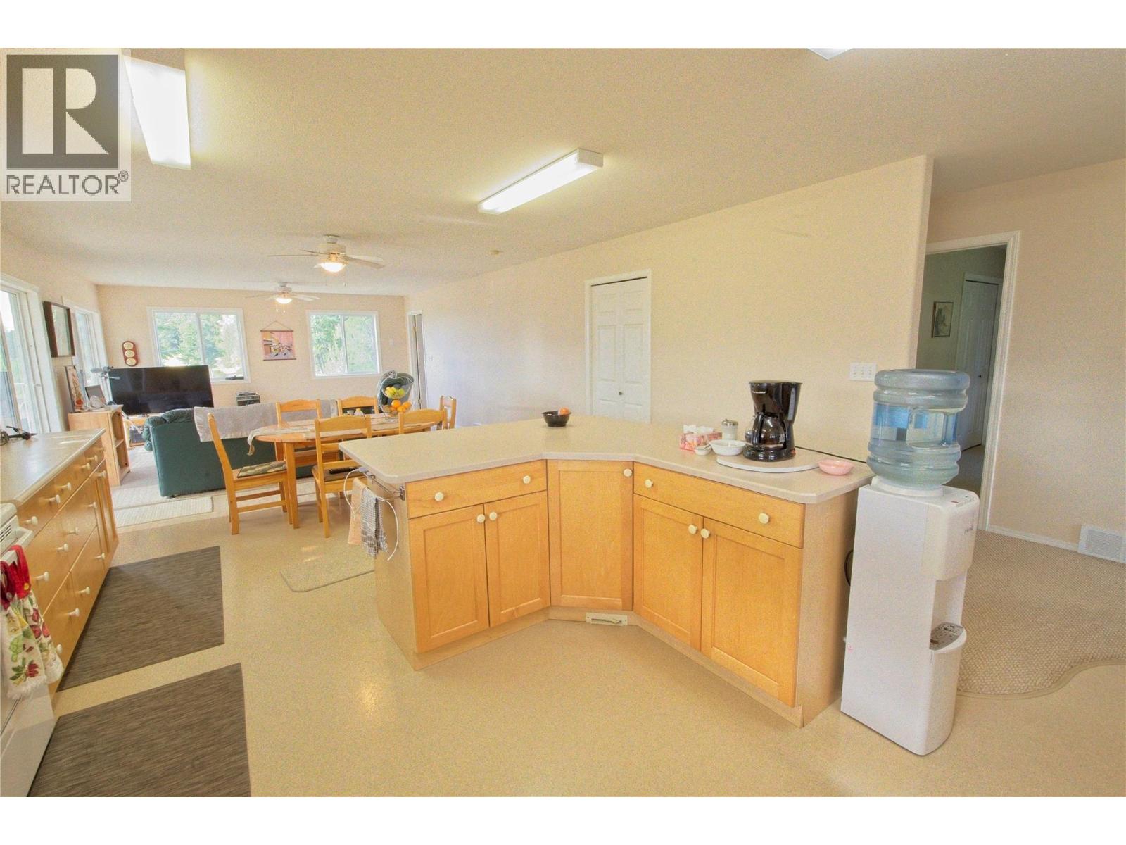 3 Bed, 4 Bath Agriculture for Sale in Creston – 3423 3A Highway, Creston - Image 15