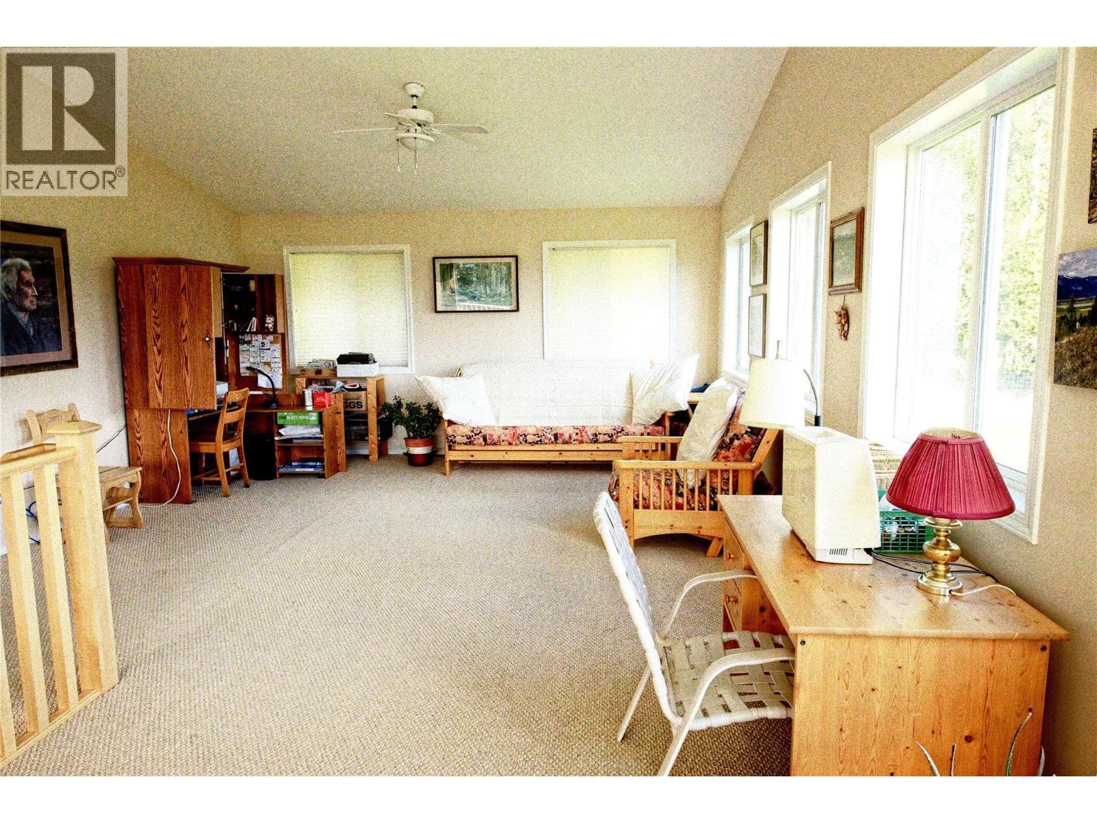 3 Bed, 4 Bath Agriculture for Sale in Creston – 3423 3A Highway, Creston - Image 33
