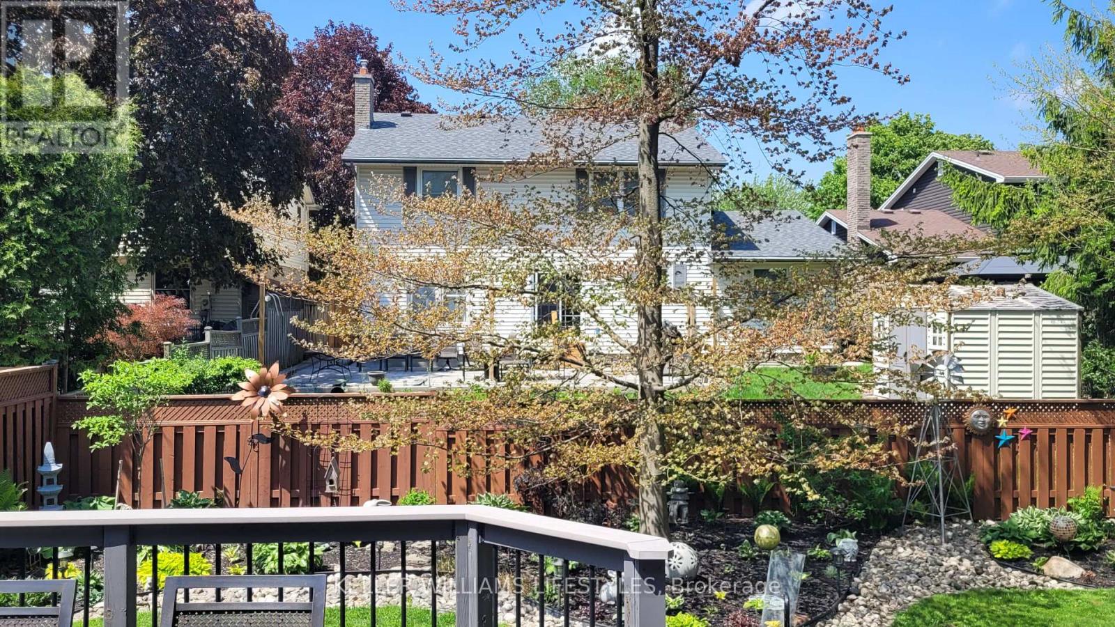 71 BLACKTHORNE CRESCENT - 28