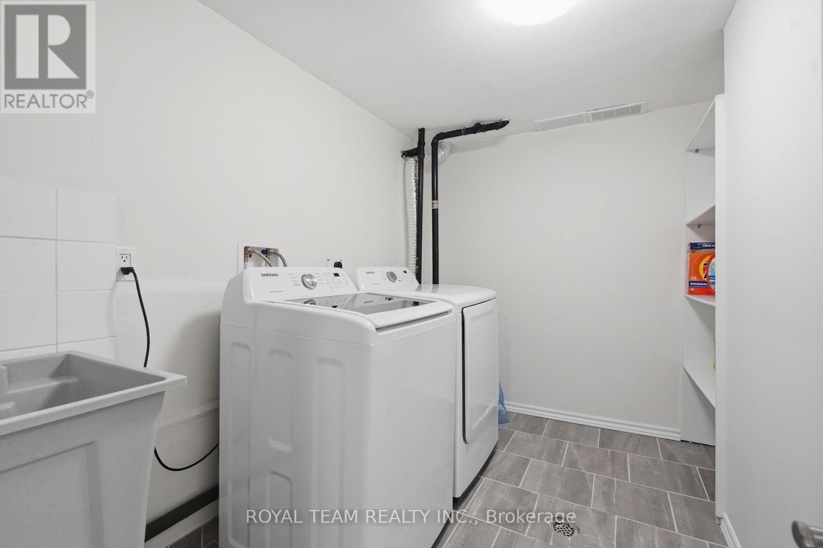 653 STEEPLECHASE DRIVE - 40