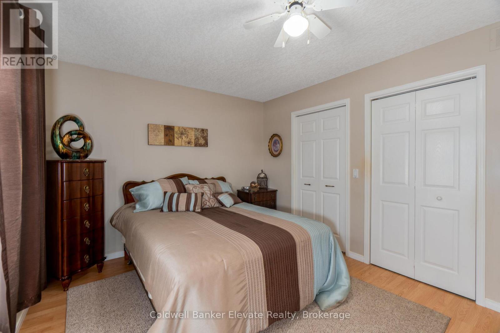 #36 2705 KINGSWAY DRIVE - 17
