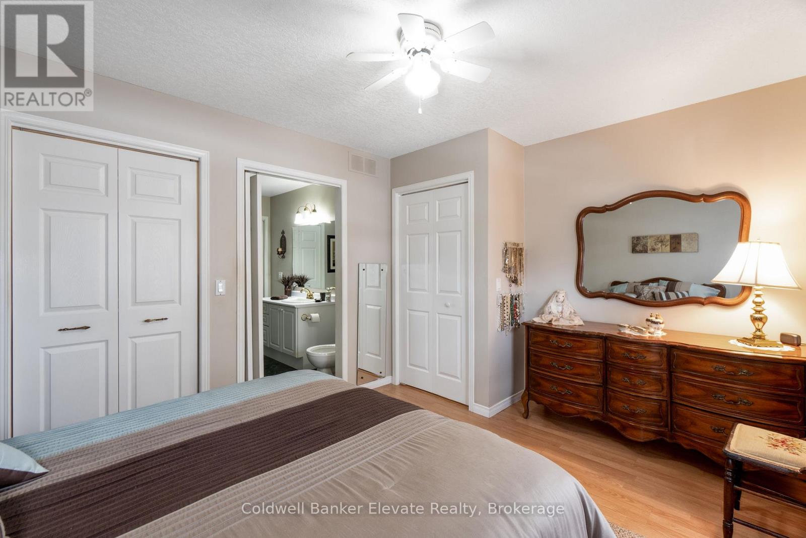 #36 2705 KINGSWAY DRIVE - 19