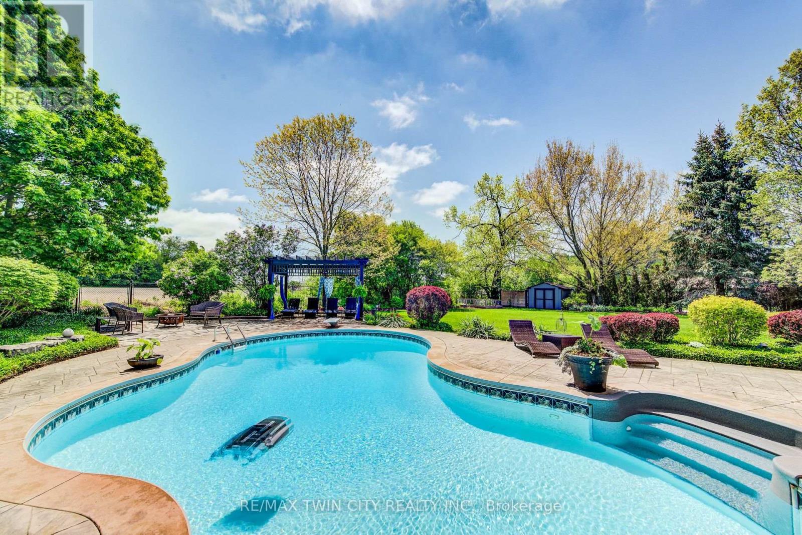 173 GOLF COURSE ROAD - 35