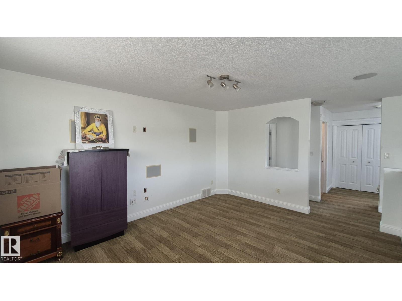 5440 1A AV SW - 14