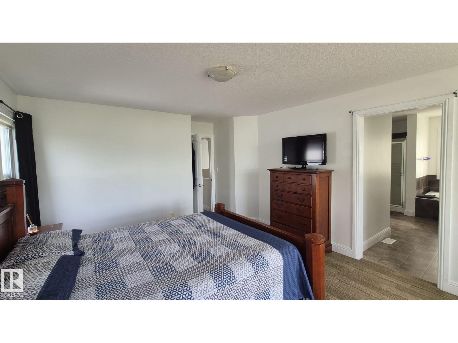 5440 1A AV SW - 18
