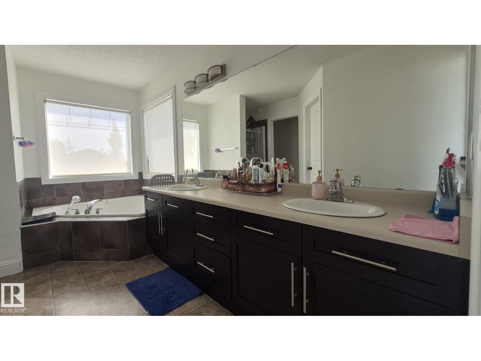 5440 1A AV SW - 22