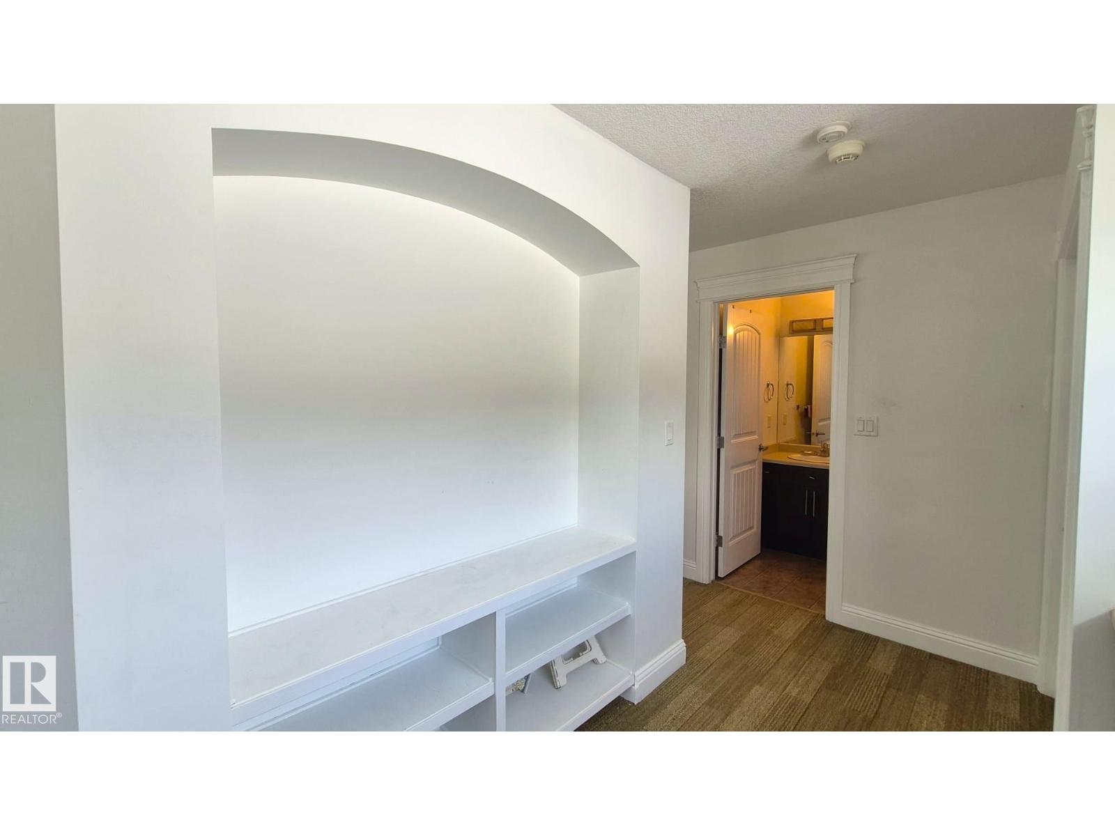 5440 1A AV SW - 23