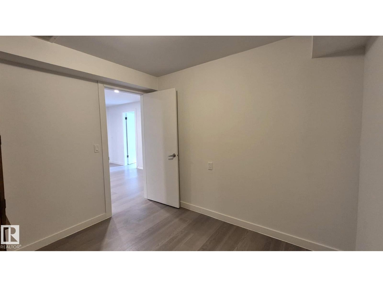 5440 1A AV SW - 44