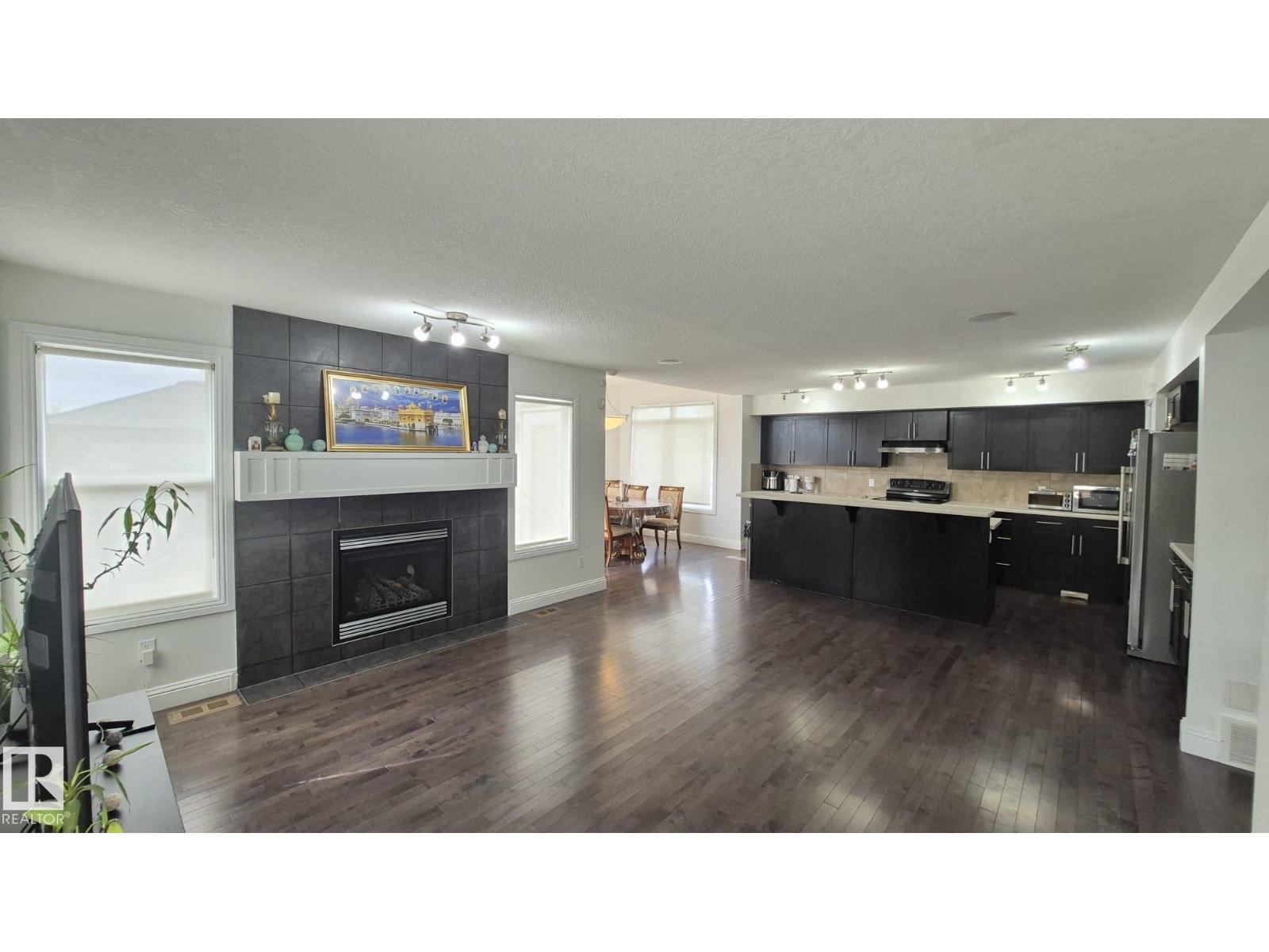 5440 1A AV SW - 6