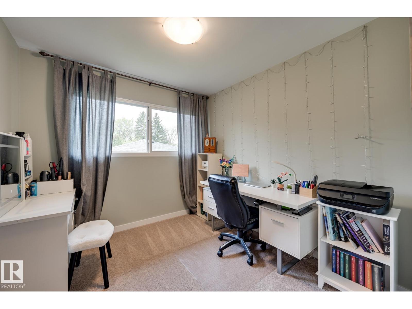 7527 78 AV NW - 19
