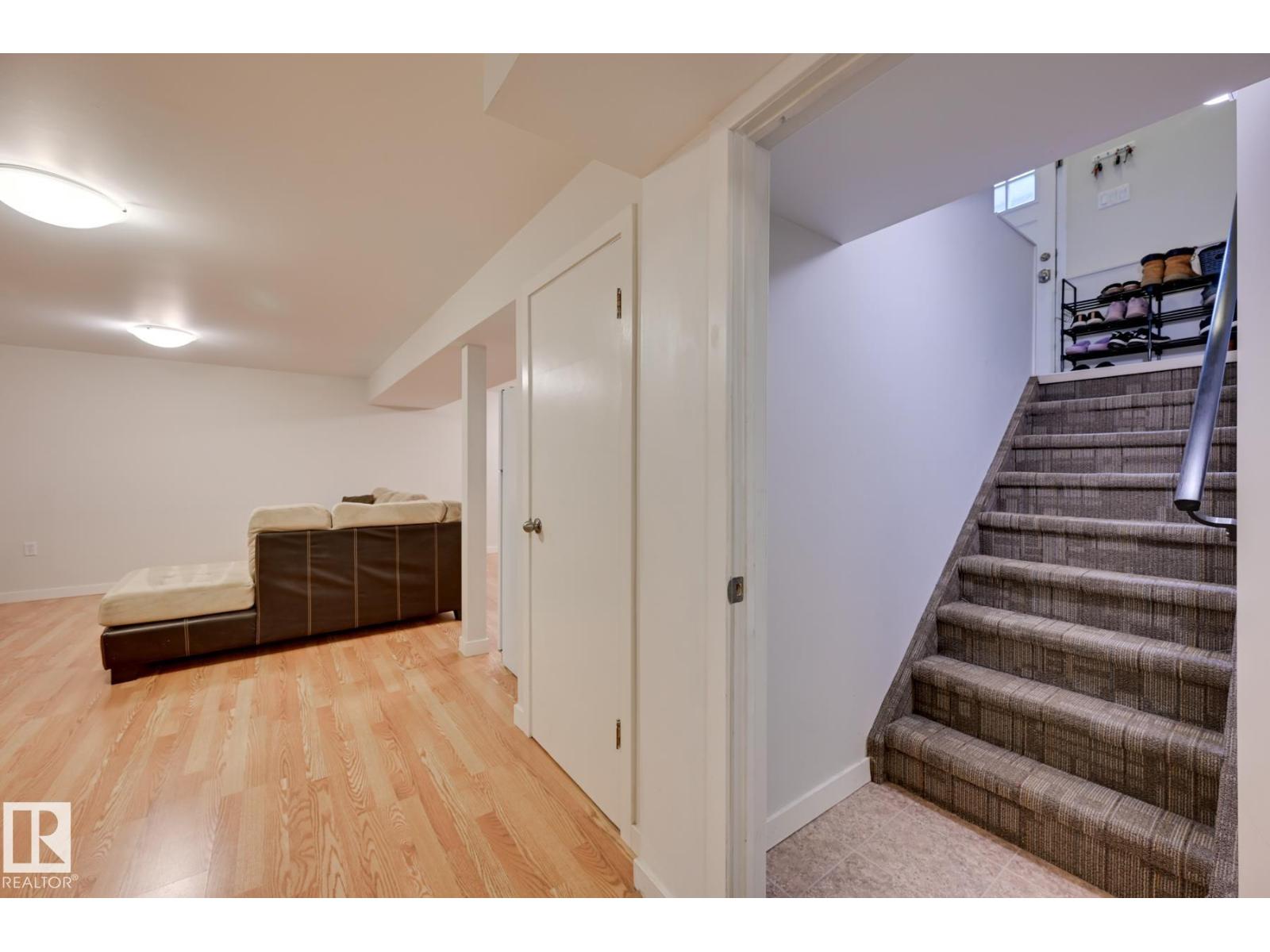 7527 78 AV NW - 25