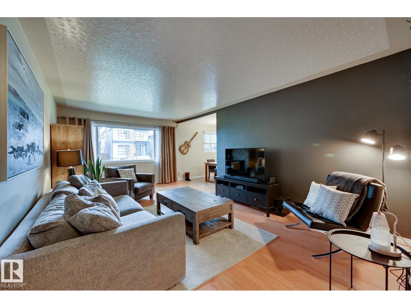7527 78 AV NW - Image 3