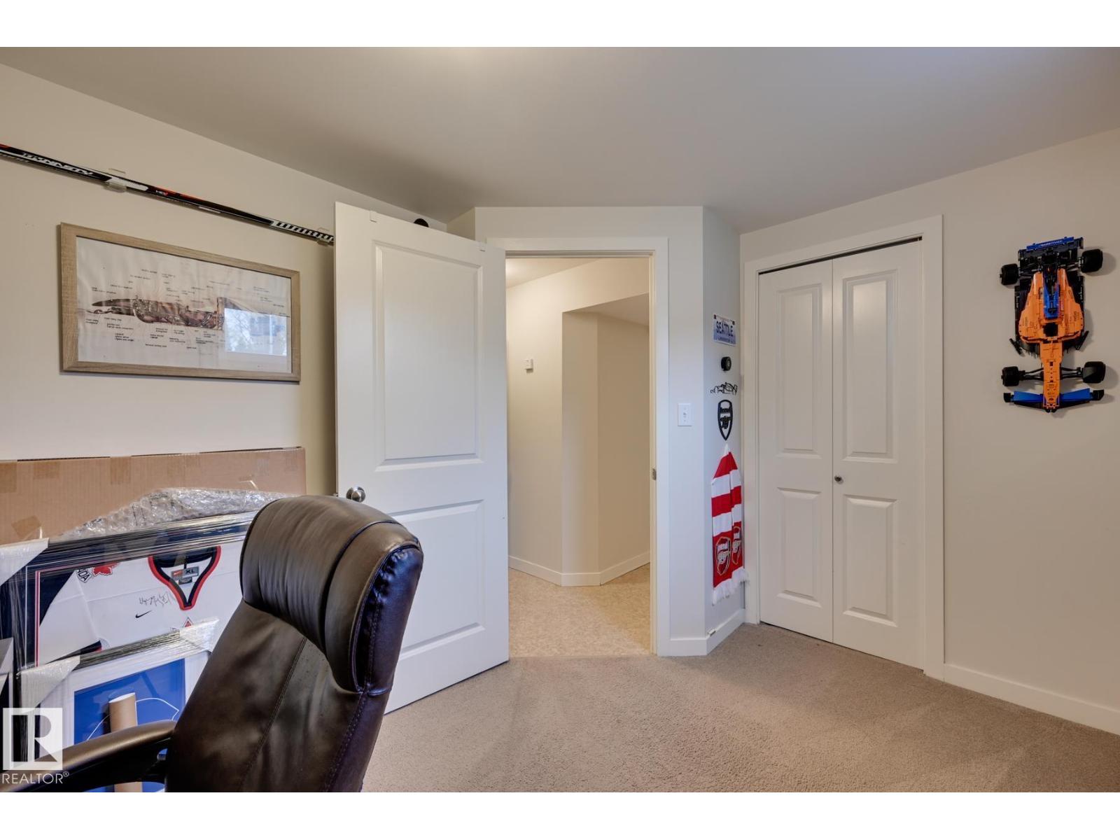7527 78 AV NW - 34