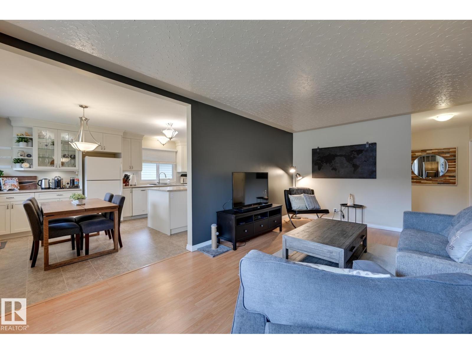 7527 78 AV NW - 5