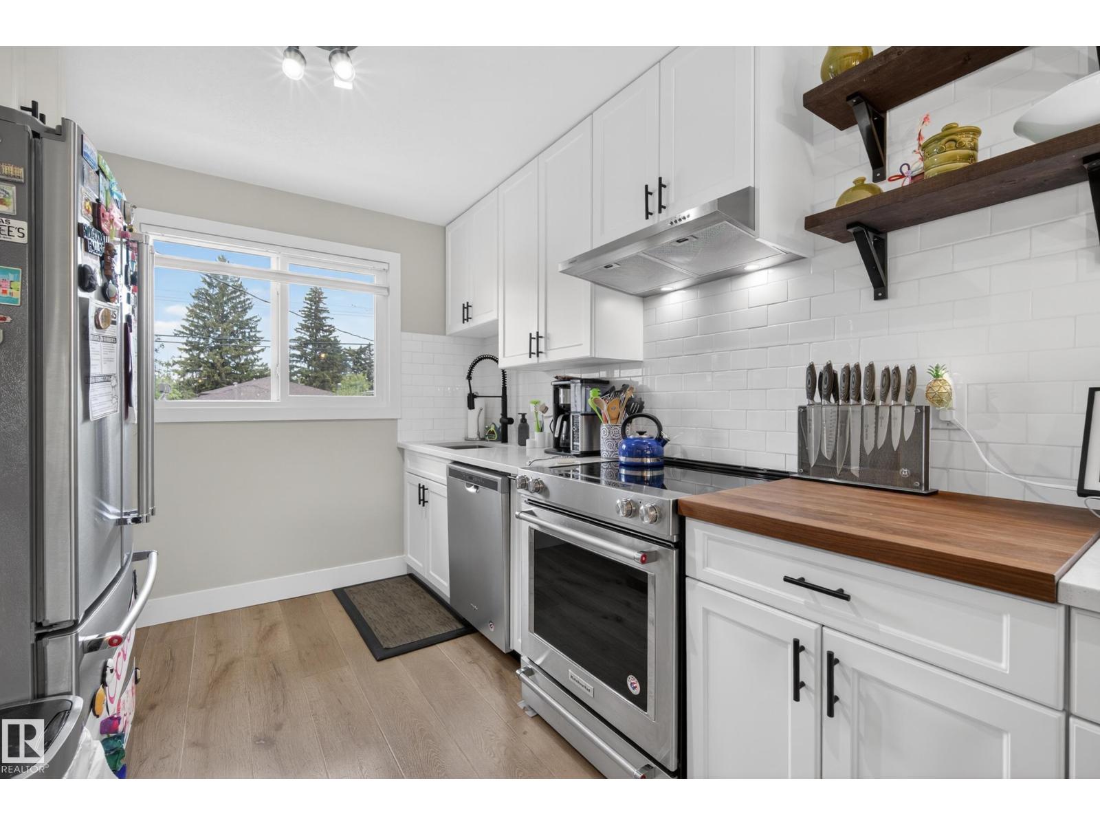4336 116 ST NW - 10