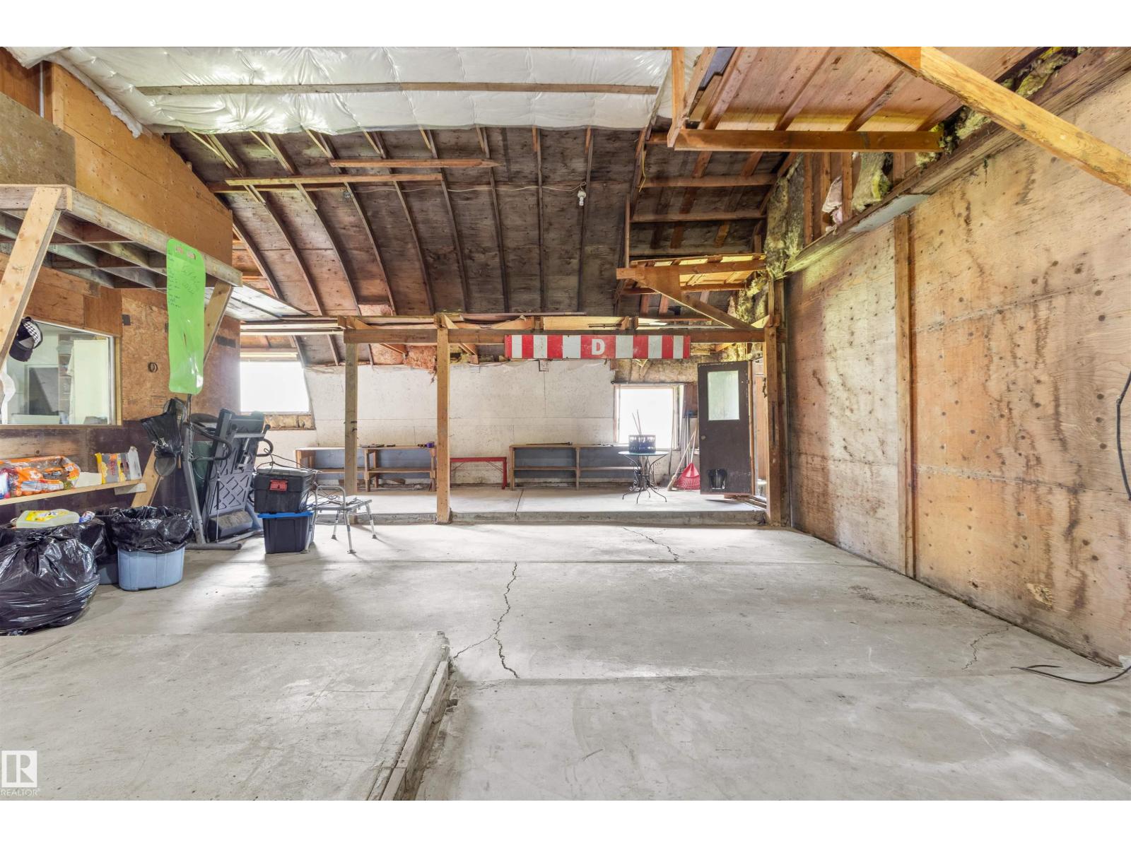 453038 RGE ROAD 61 - 18