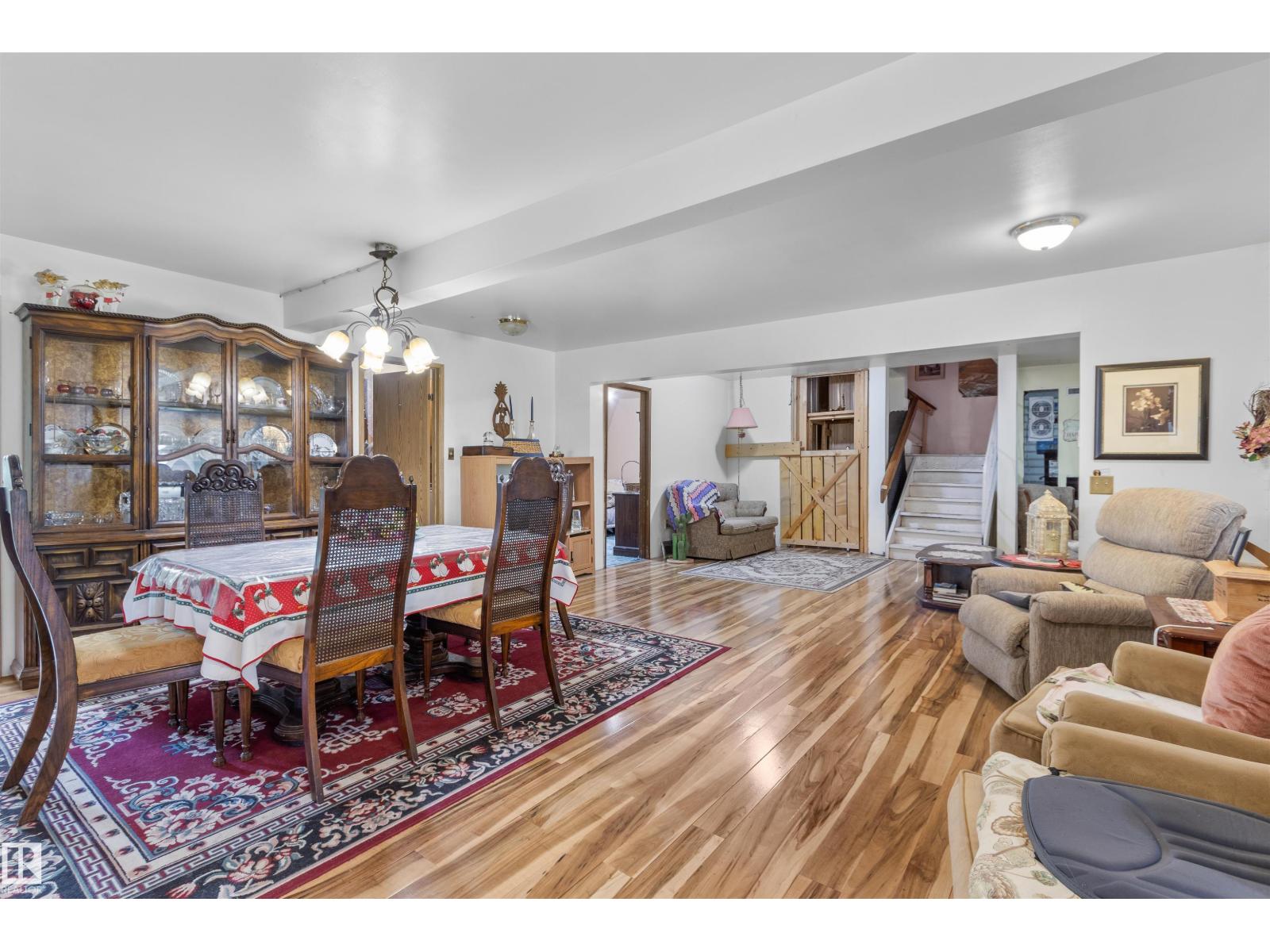 453038 RGE ROAD 61 - 21