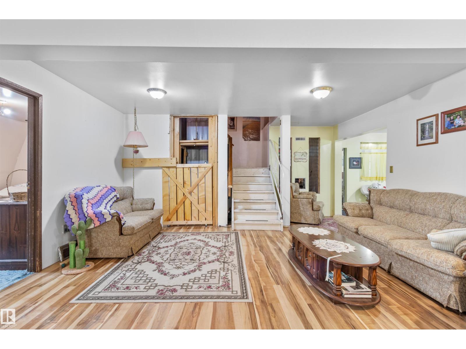 453038 RGE ROAD 61 - 23