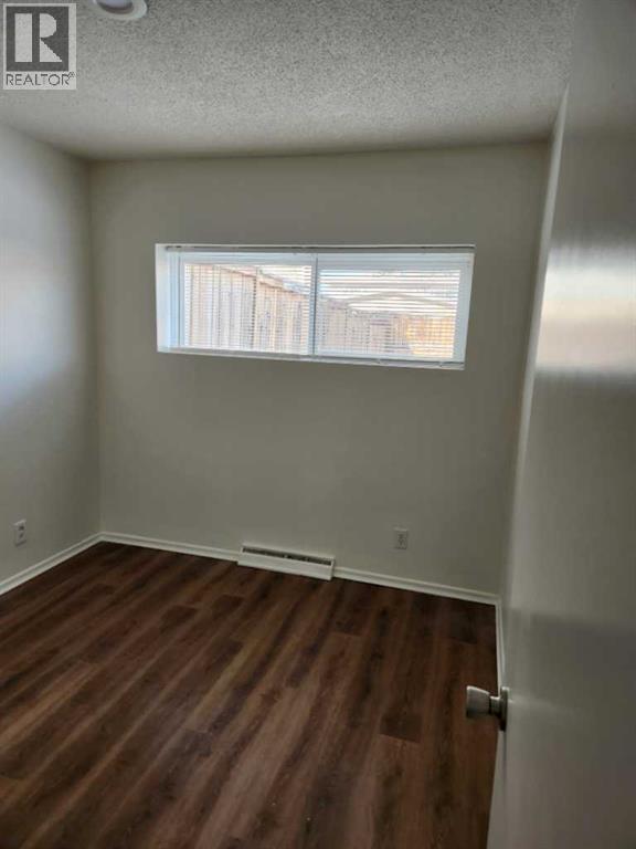 638 640 68 Avenue SW - 5