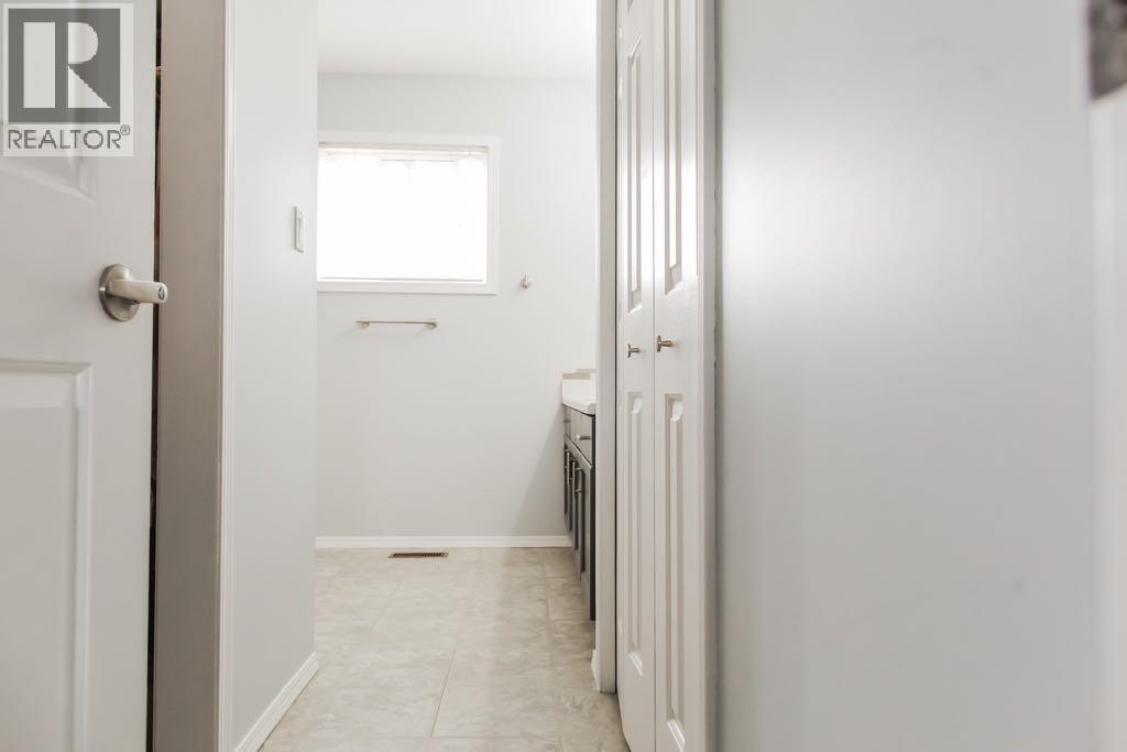9039 106 Avenue - 29