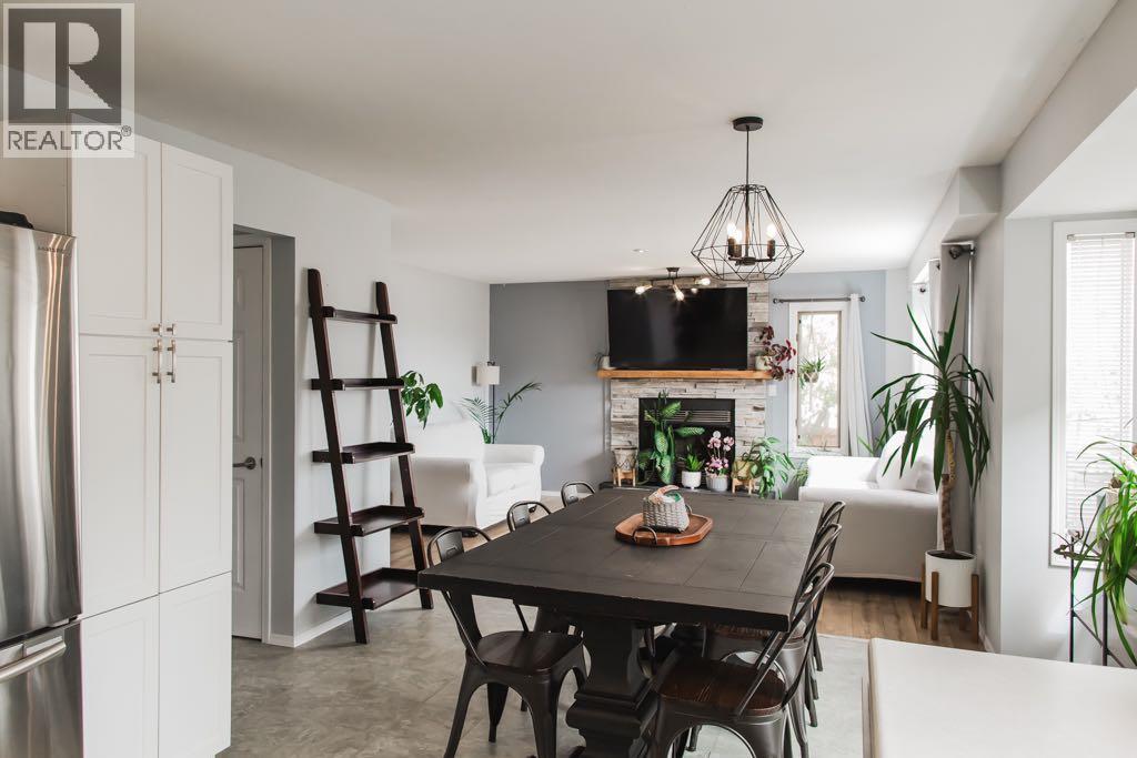 9039 106 Avenue - 11