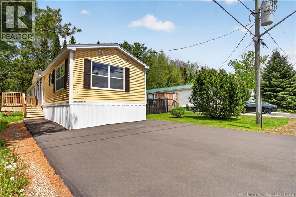 19 Bentley Avenue - 35
