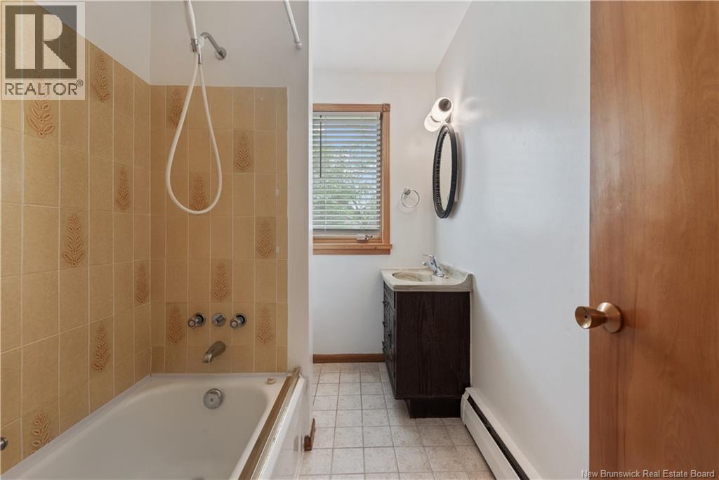 9 Winchester Avenue - 14