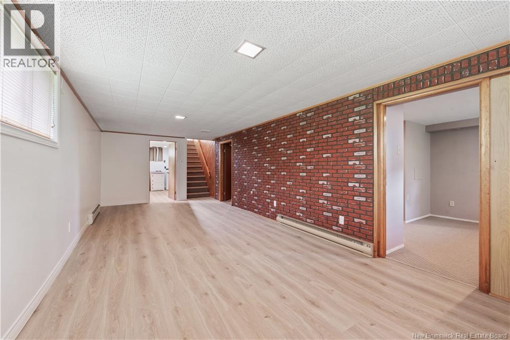 9 Winchester Avenue - 18