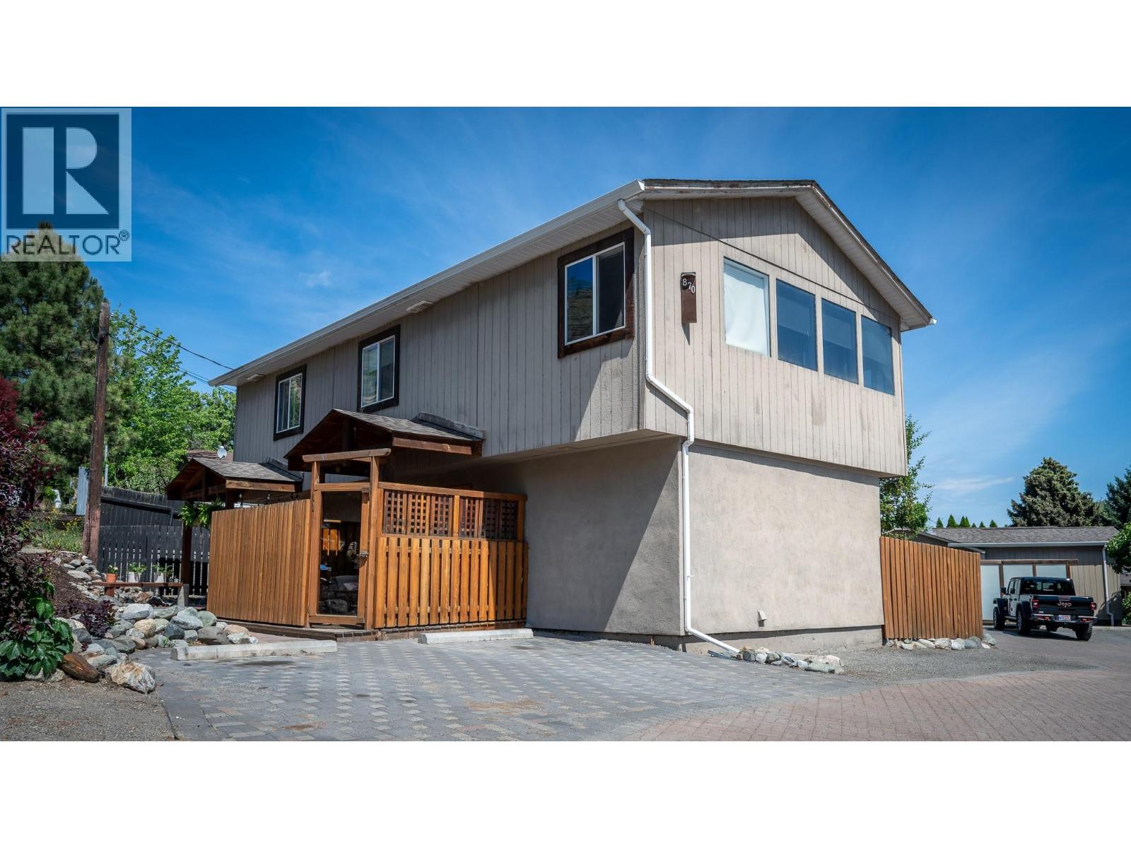 114 870 MCQUEEN Drive - main photo
