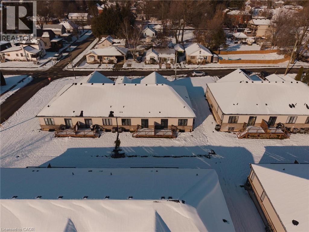 7 SOUTH Court W - 24