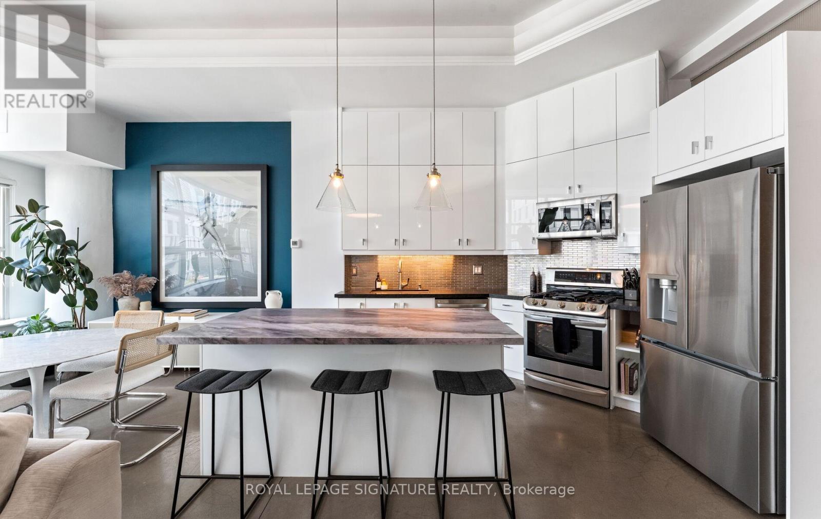 #608 155 DALHOUSIE STREET - 3