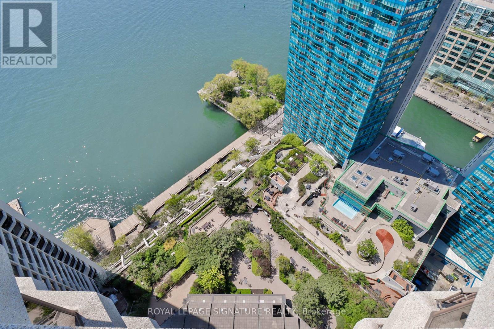 #PH10 55 HARBOUR SQUARE - Image 2