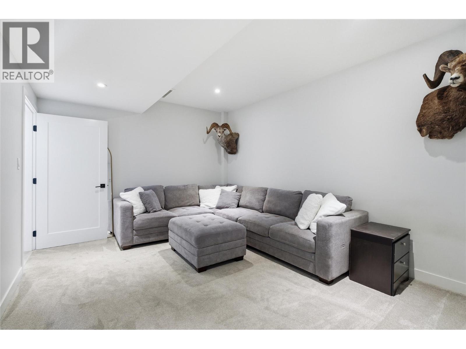122 RIVER GATE Drive - 8