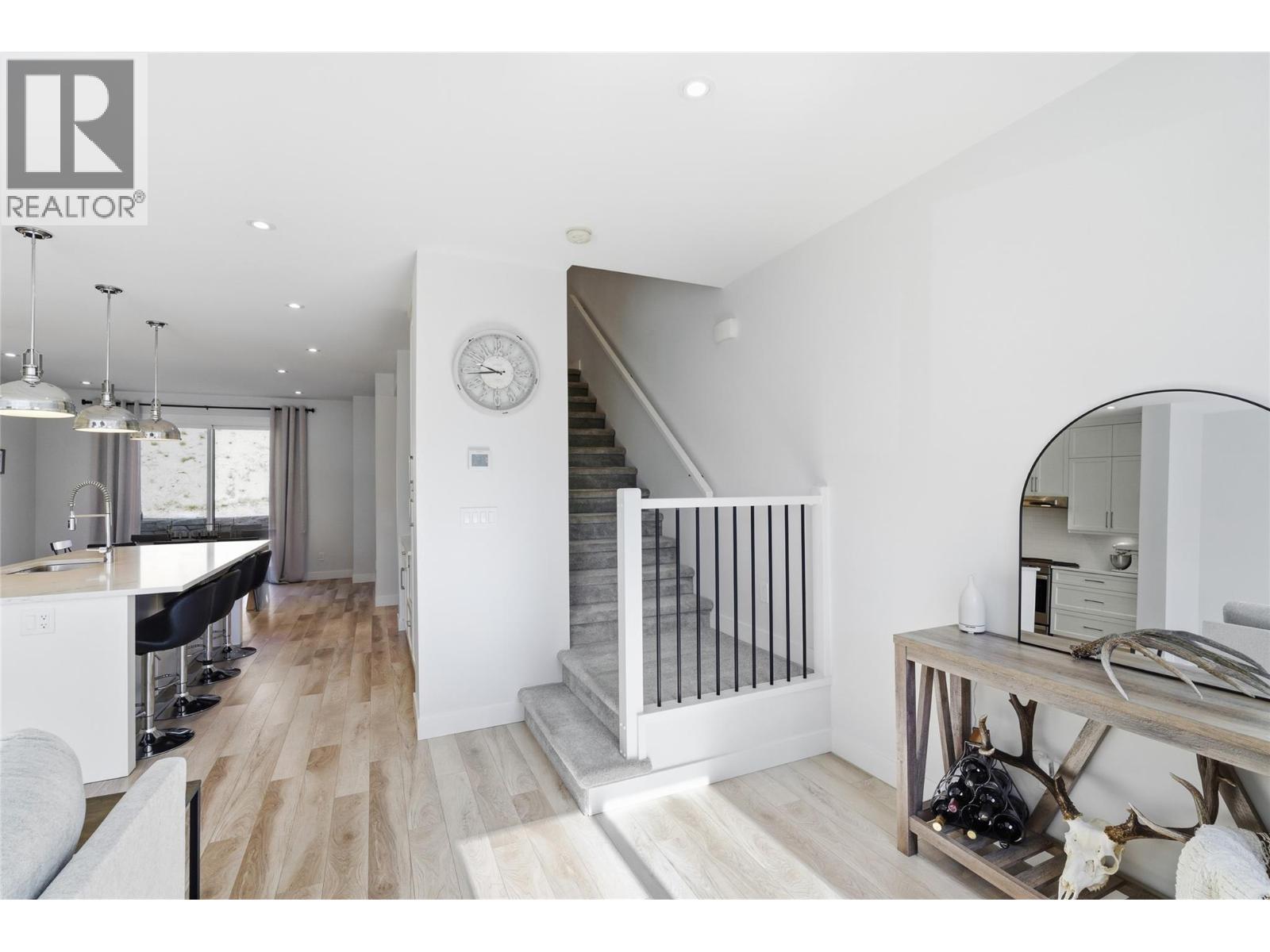 122 RIVER GATE Drive - 30