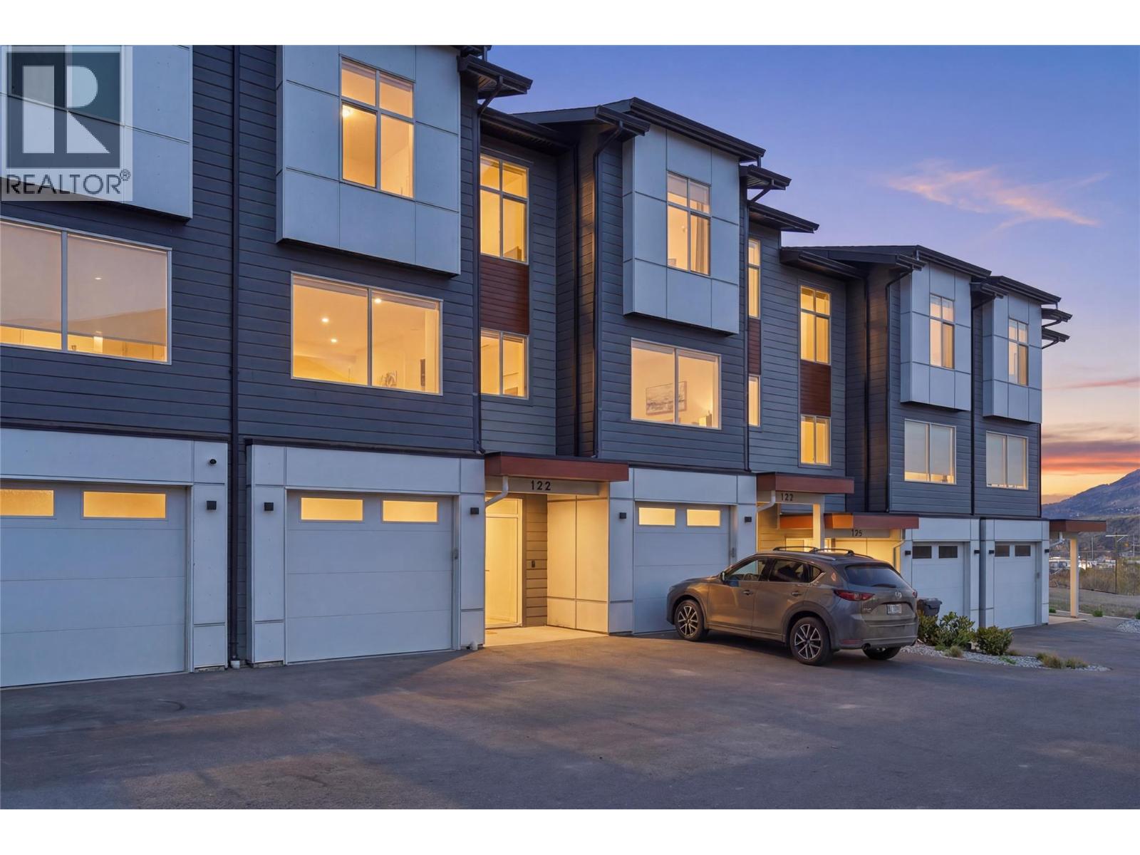 122 RIVER GATE Drive - 1