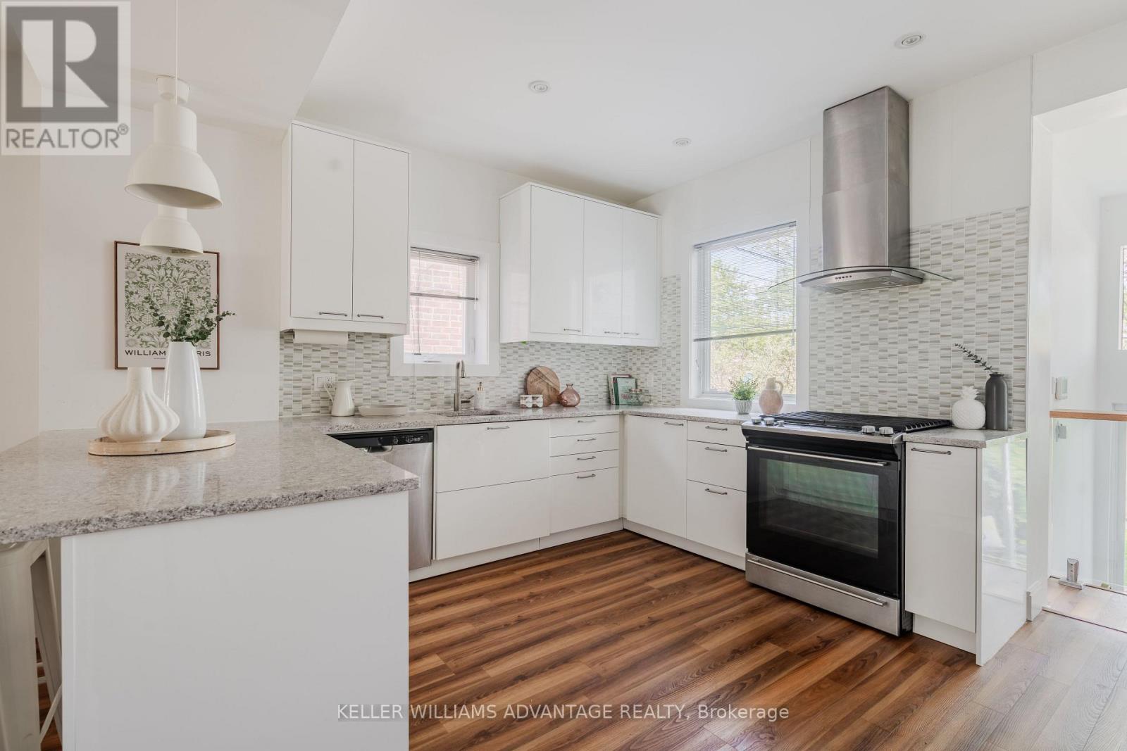 111 RAINSFORD ROAD - 11