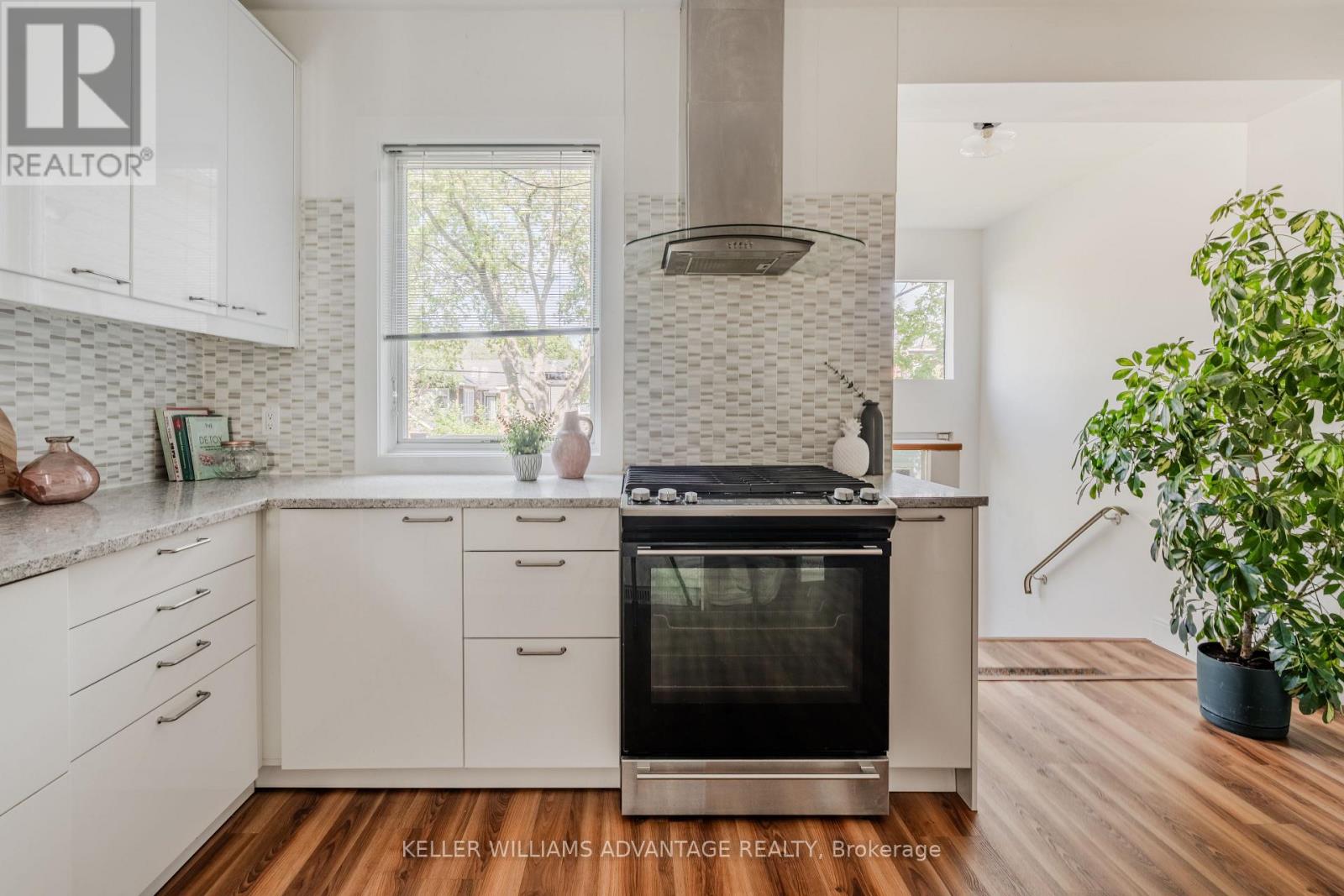 111 RAINSFORD ROAD - 13