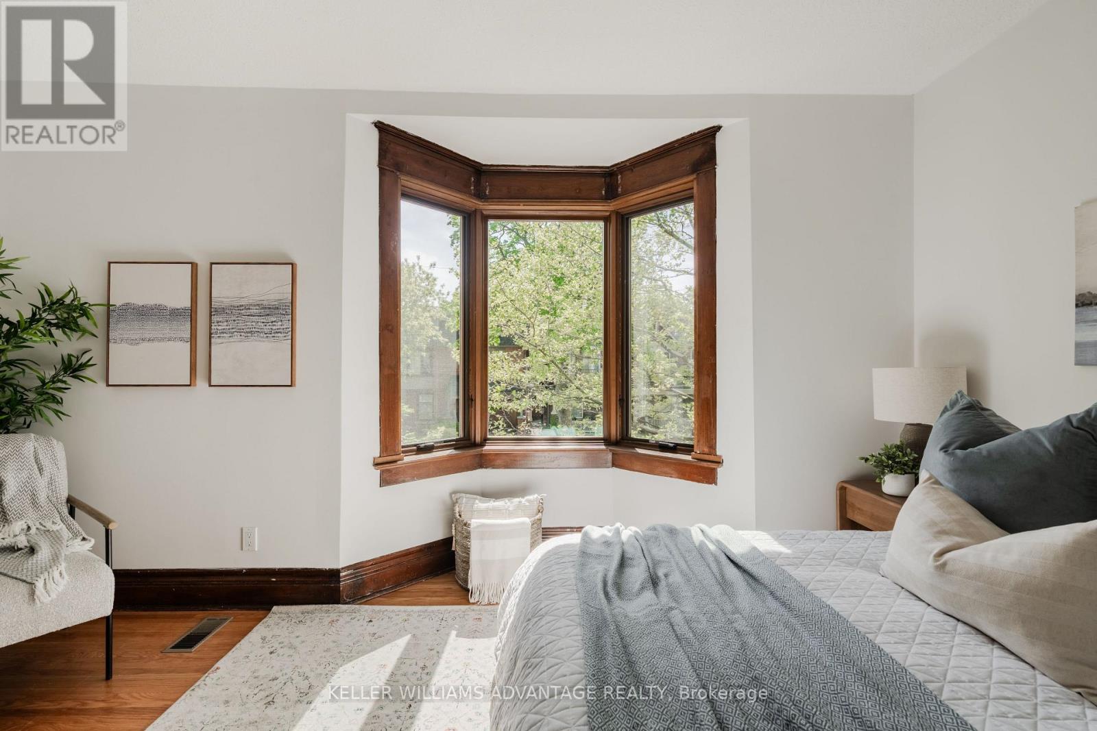 111 RAINSFORD ROAD - 19