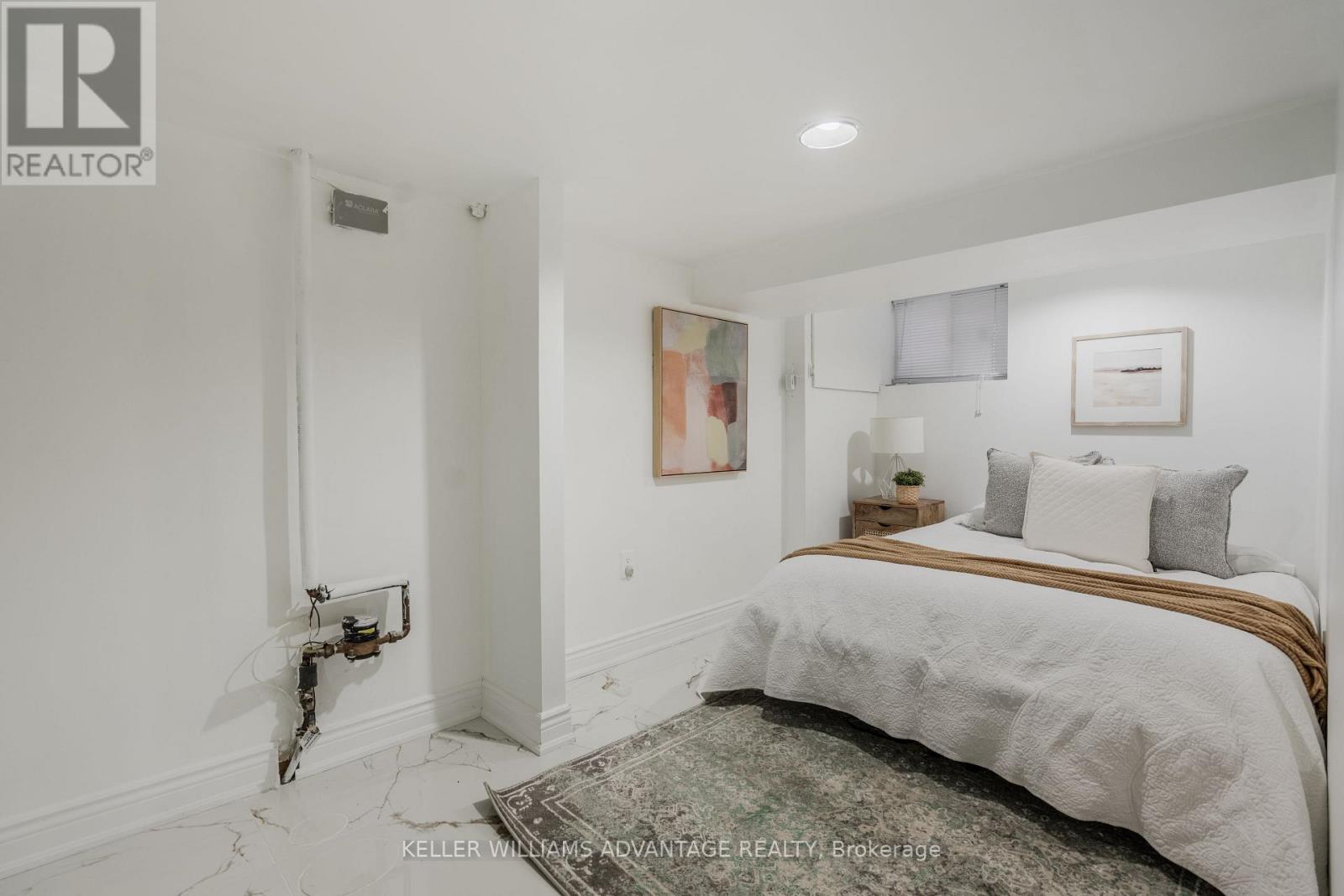 111 RAINSFORD ROAD - 30