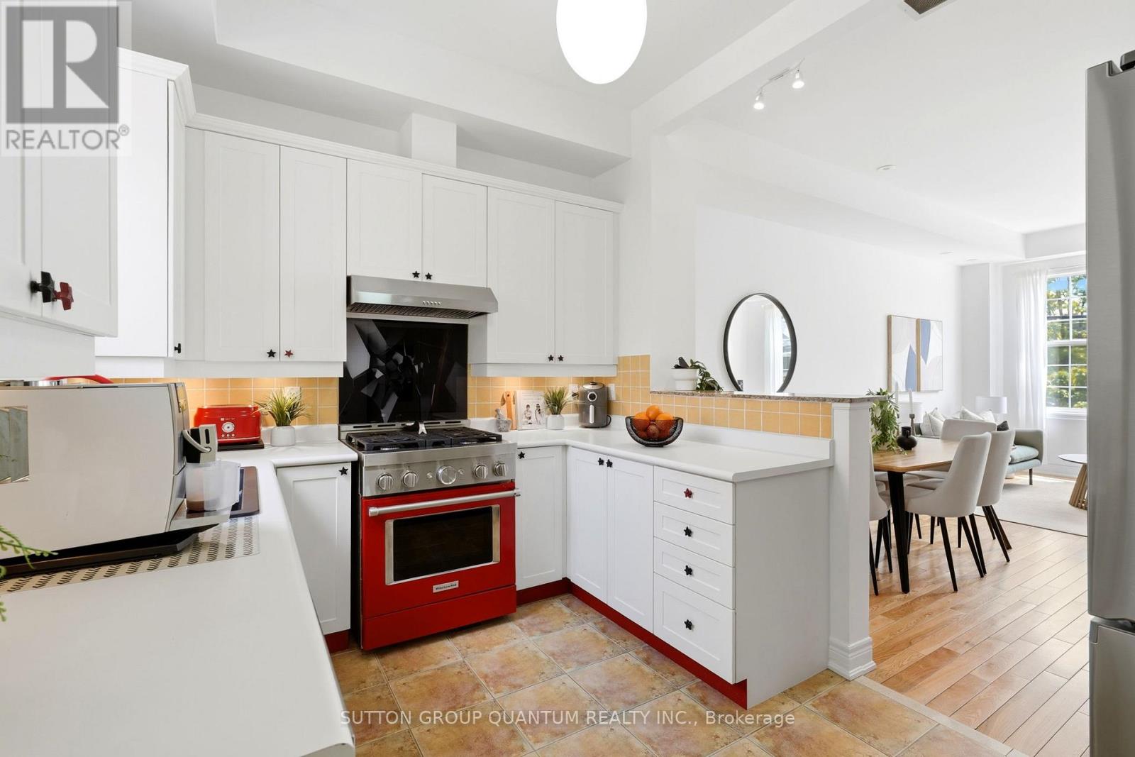 2268 GERRARD STREET E - 11