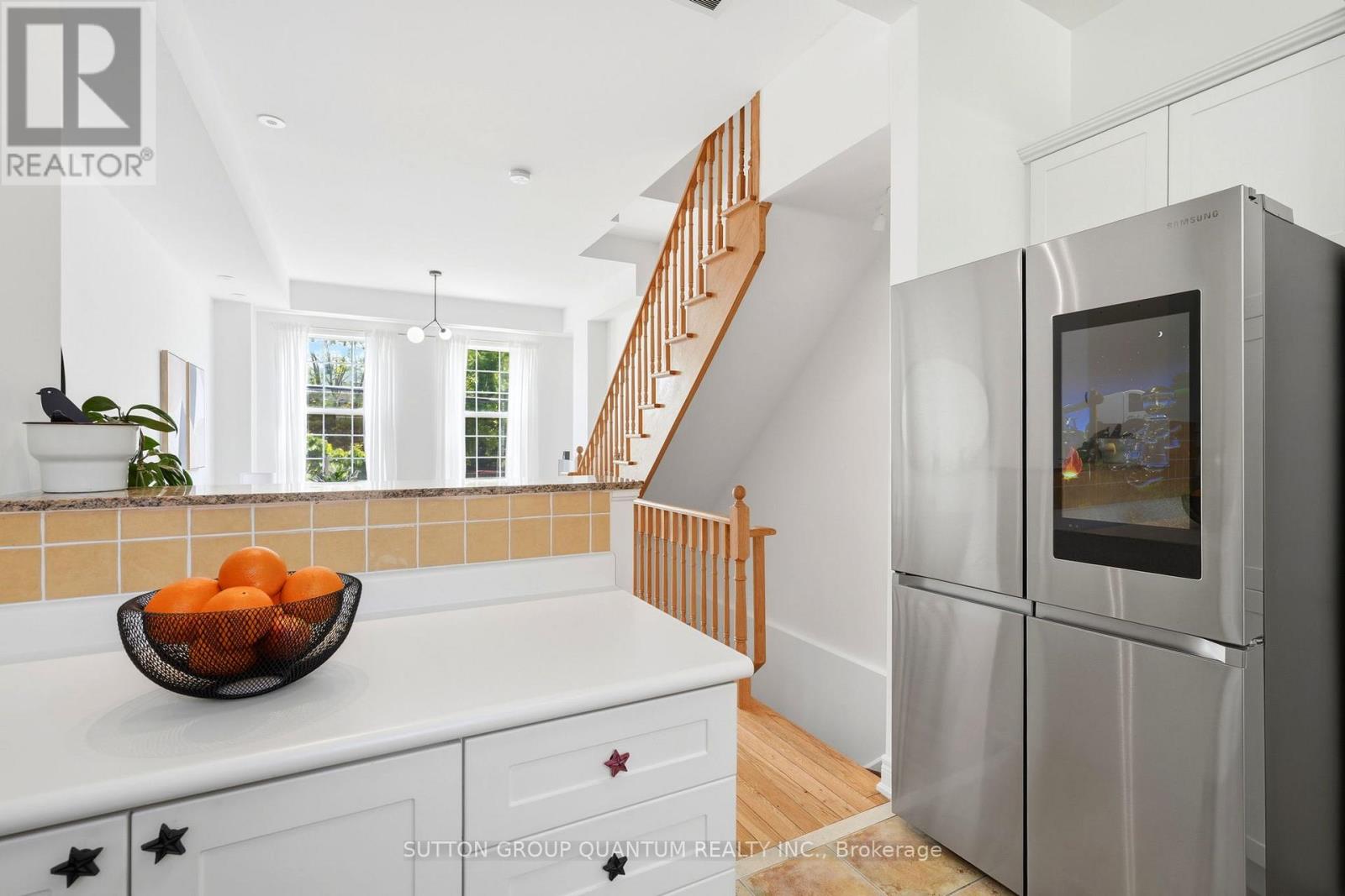2268 GERRARD STREET E - 12