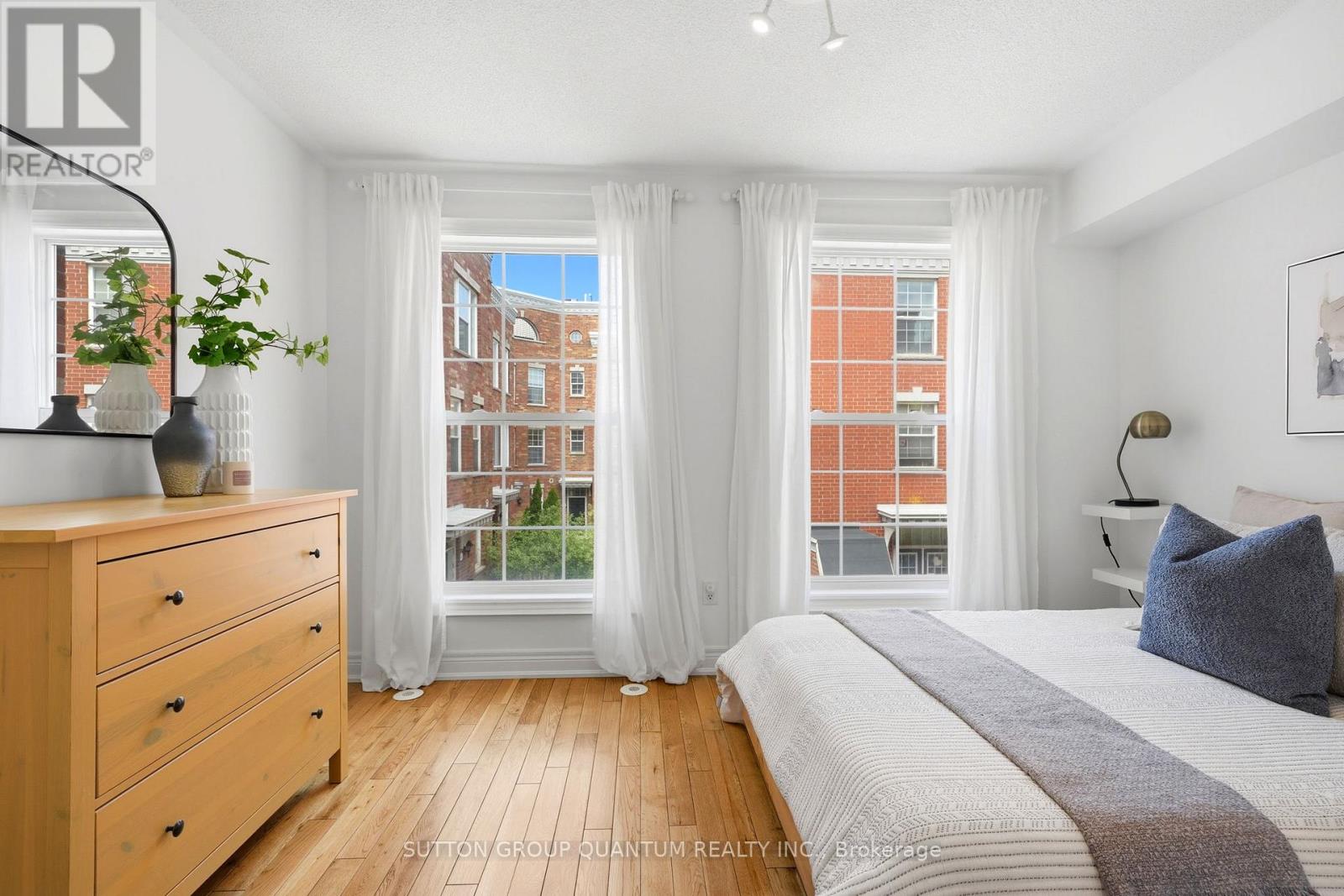 2268 GERRARD STREET E - 16