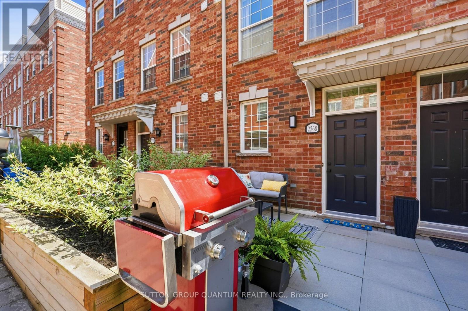 2268 GERRARD STREET E - 23