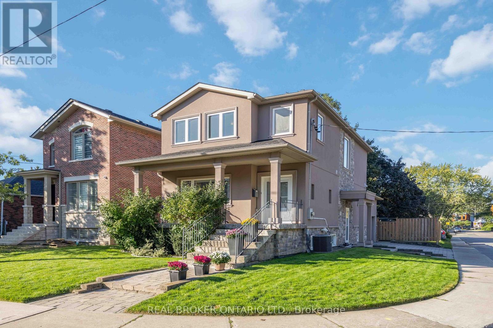 122 CEDARCREST BOULEVARD - 38