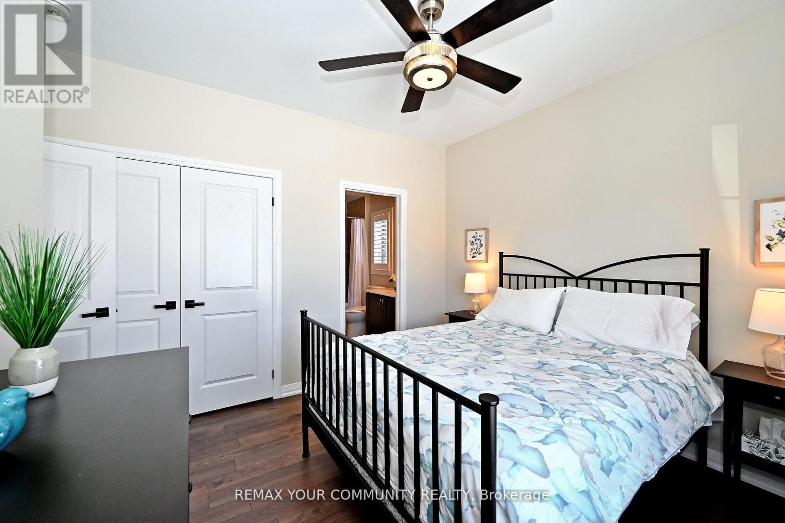 10 HOLTBY COURT - 33