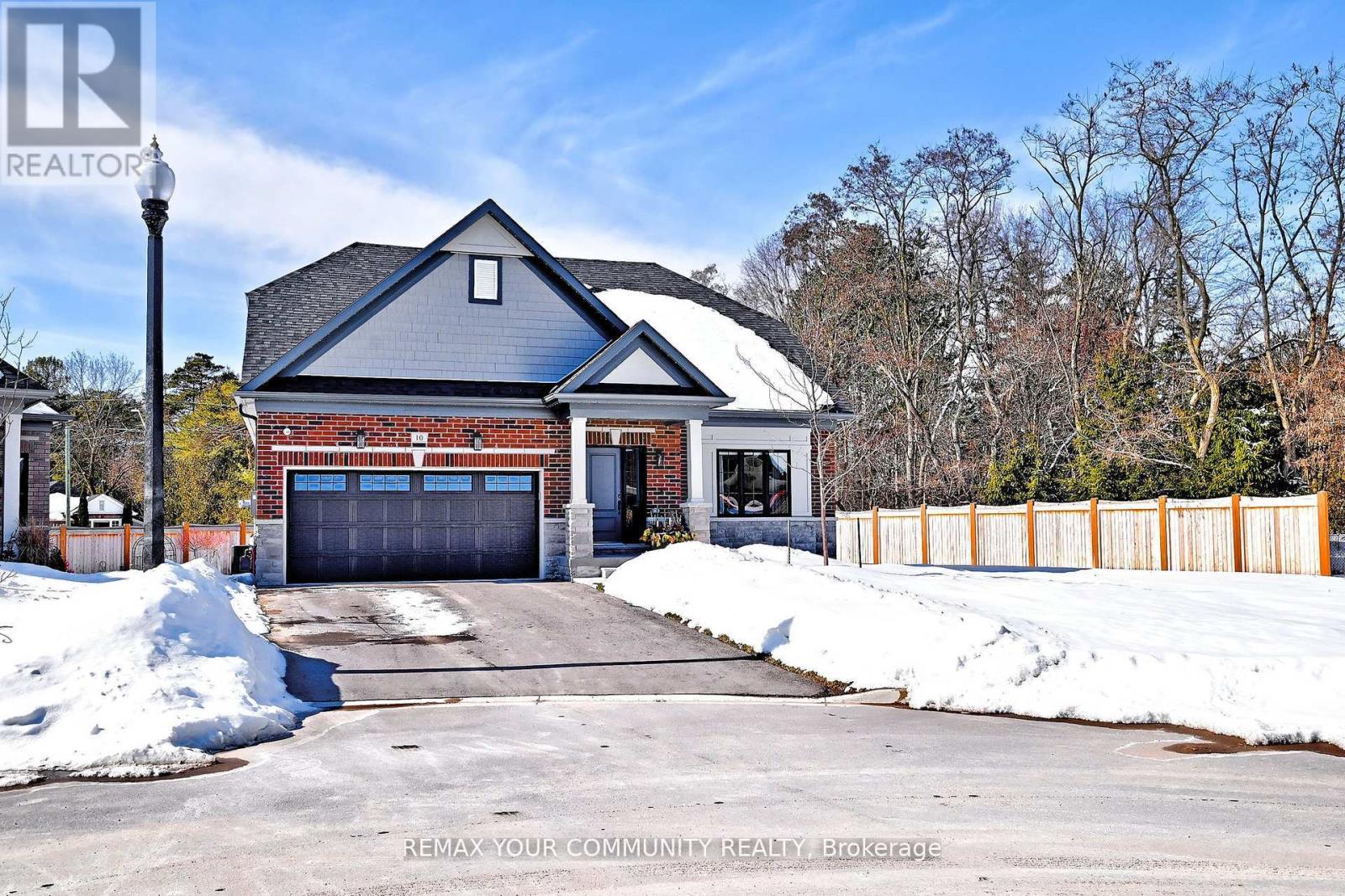 10 HOLTBY COURT - 42