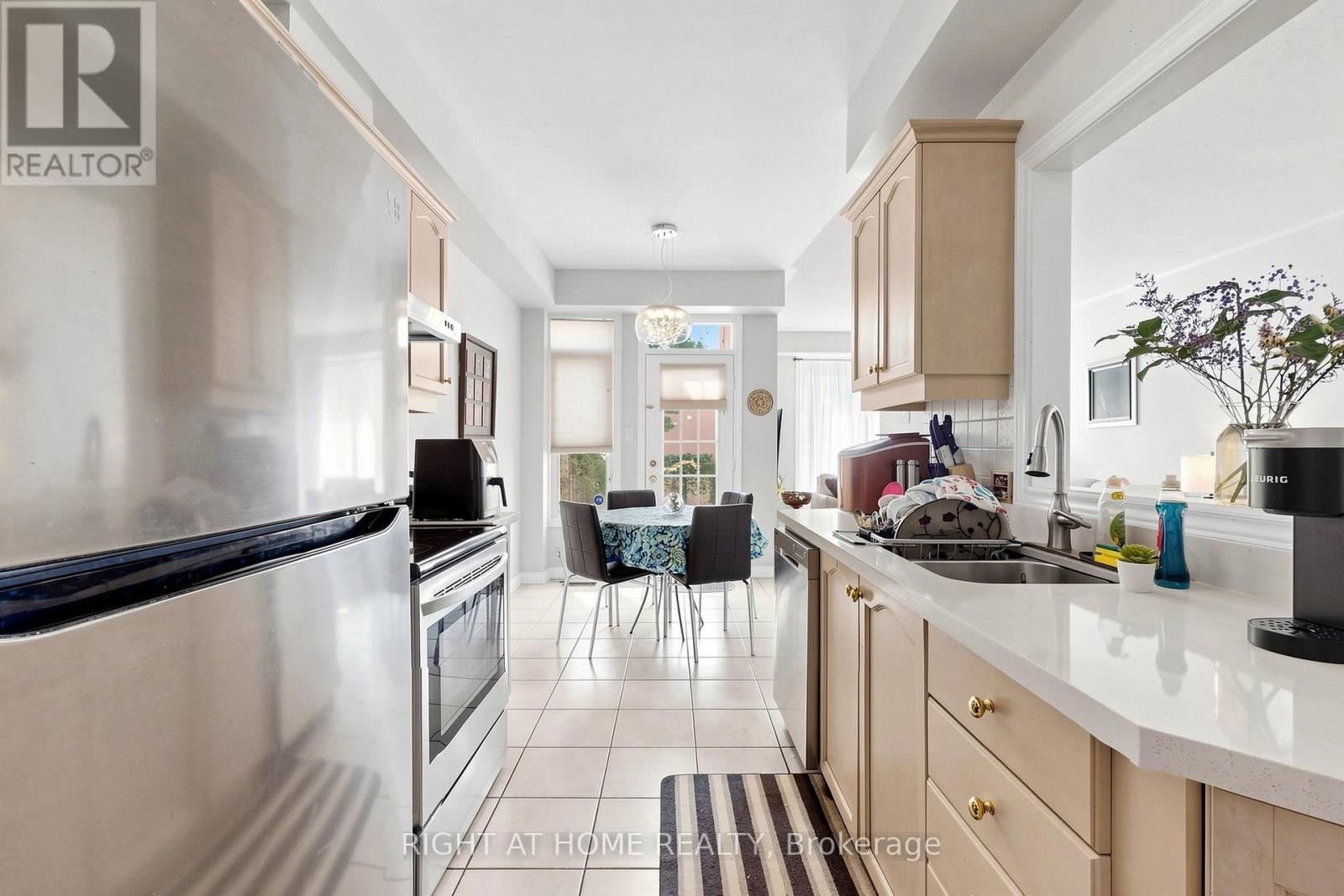 53 CAMEO DRIVE - 12