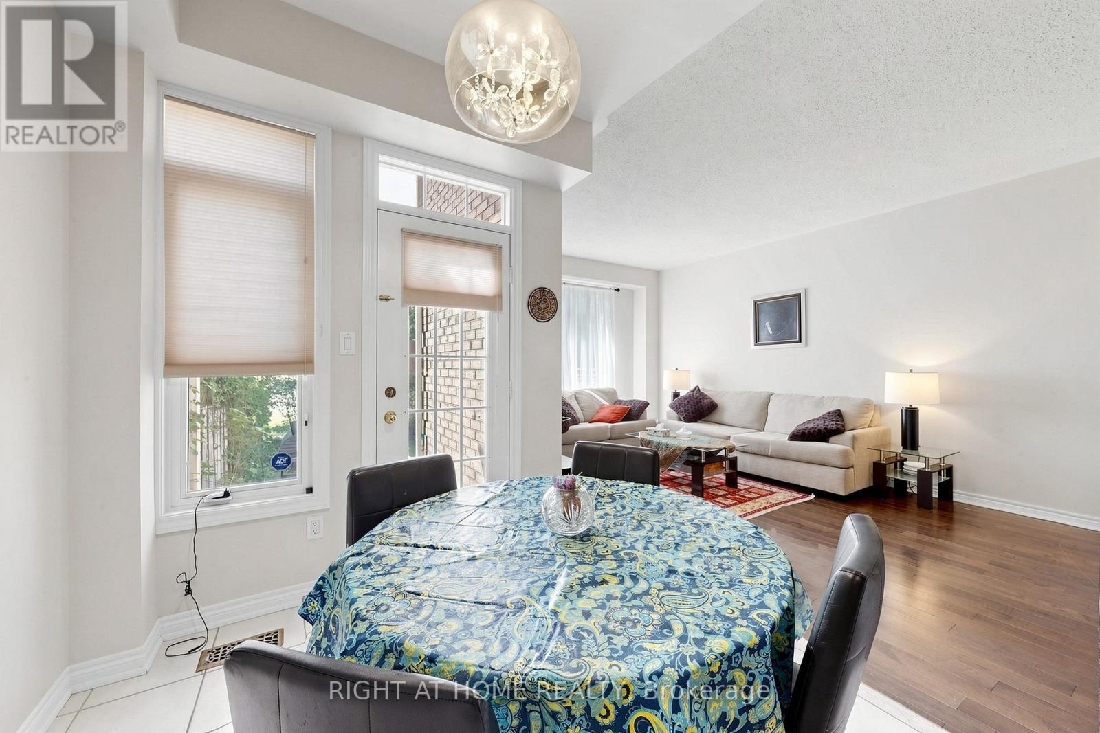 53 CAMEO DRIVE - 13