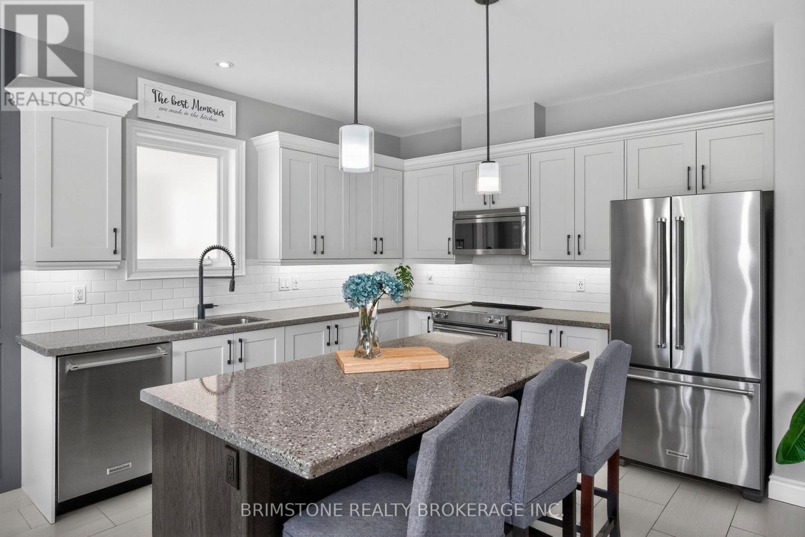 15 LOWRY COURT - 9